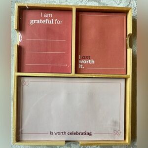 Inspirational Daily Intention Notepads in Wooden Holder NWT
